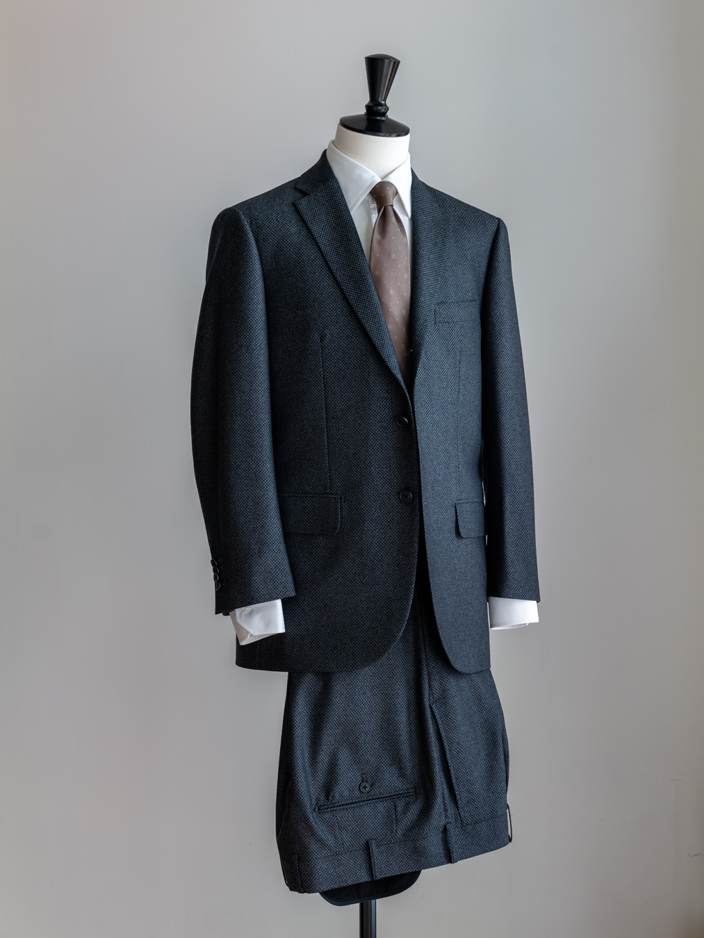 「控えめな艶が漂う、カノニコのグレースーツ」｜TSP.2022（千葉）